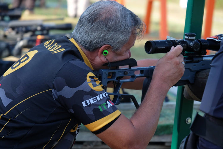 Best PRS Rifle Scope Guide: Magnification, Reticle & Competition Setup